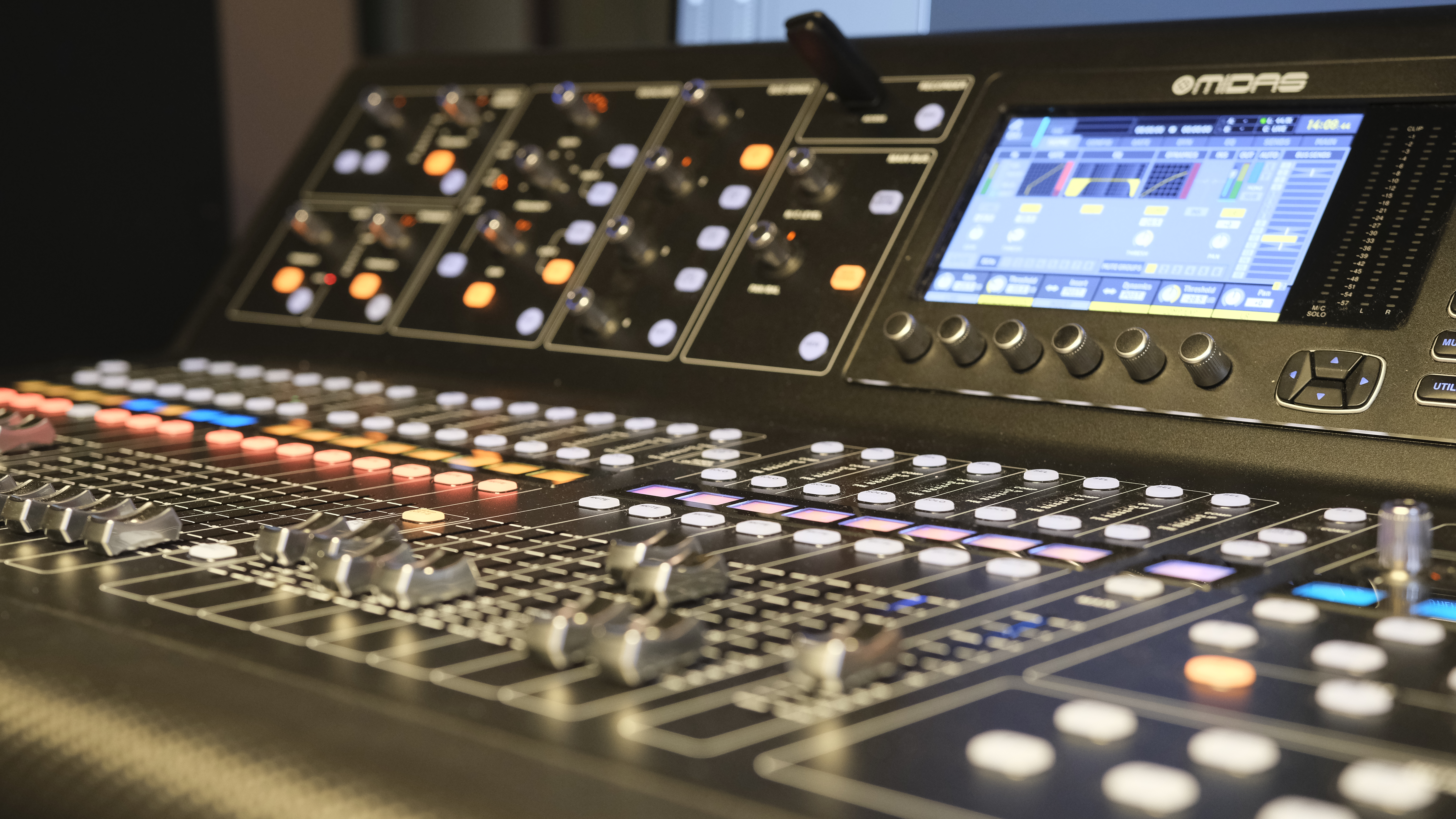mixing desk 3